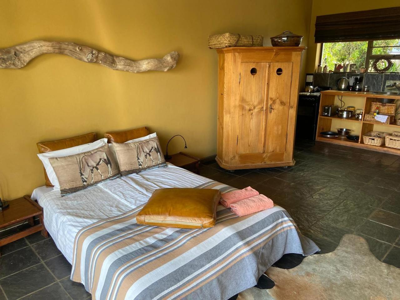 The Ocean Bay Luxury Guesthouse Jeffreys Bay Exterior photo